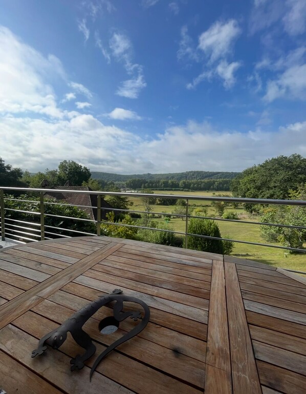 Terrace/patio - Family House/ Maison familiale dans le Périgord Noir (LALINDE)