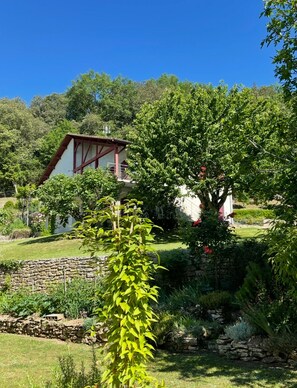 Property grounds - Family House/ Maison familiale dans le Périgord Noir (LALINDE)
