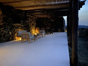 Ulkoruokailutilat