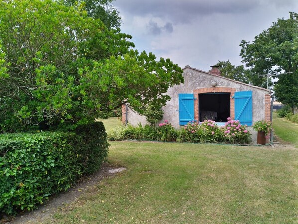 Enceinte de lâhĂ©bergement