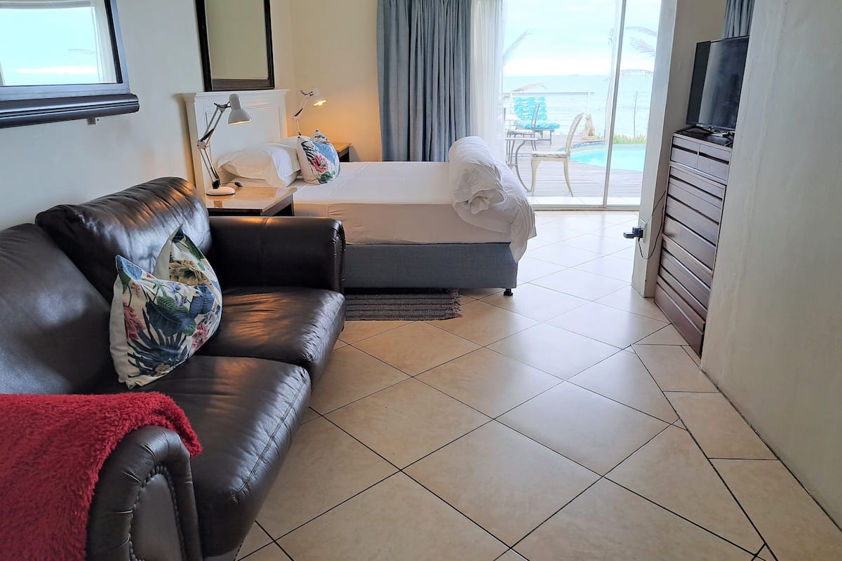 Deluxe King/Twin Room - Sea View-1 | Terrace/patio