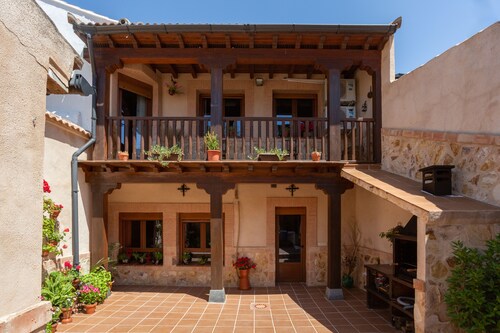 Almenas del Cid rural house