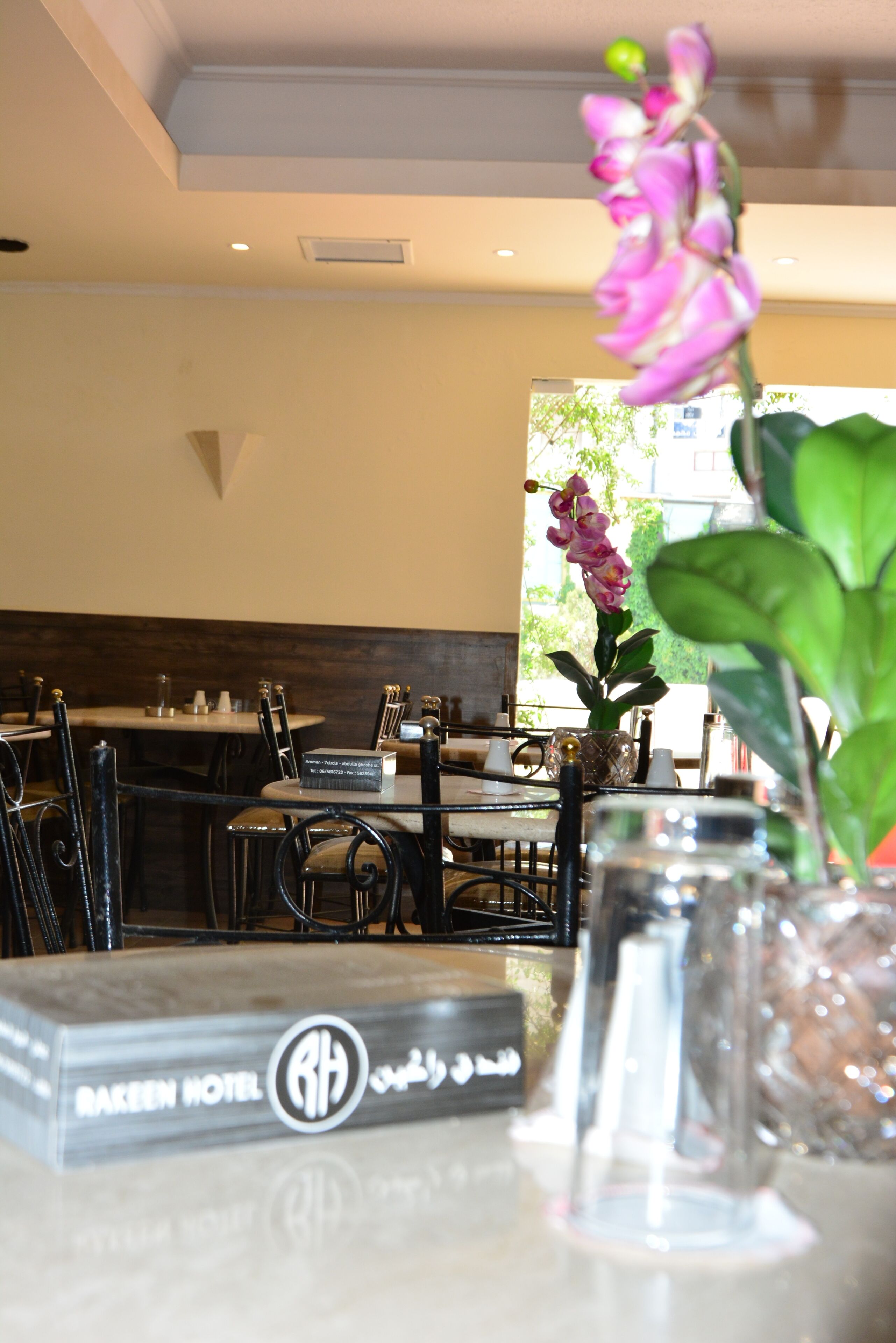 包含每日自助早餐