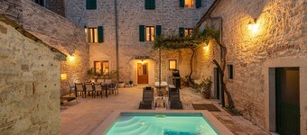 Villa with private pool in the medieval village Svetvincenat