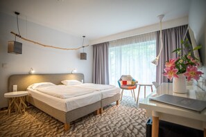 Chambre Triple | Coin séjour