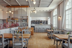 Café da manhã, almoço e jantar