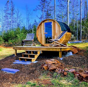 Property grounds - Miracles on Polly - Enchanted River Retreat  (Belfast)