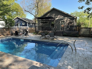Red Oak newly renovated 2025