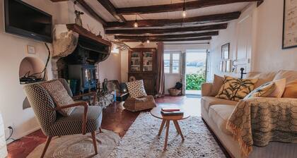 Guest house with view on the Hautes Côtes de Beaune vineyard