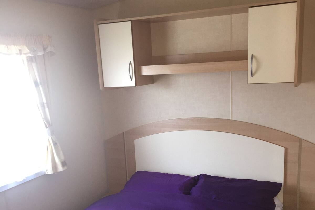 Gold Plus Standard HF 8 Berth | WiFi (free)