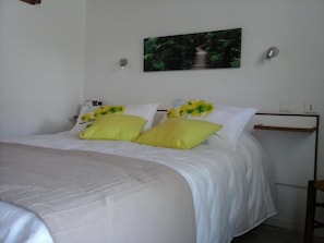 Småhus – comfort, terrasse, fjellutsikt | Individuelt dekorert, individuelt innredet og strykejern/-brett