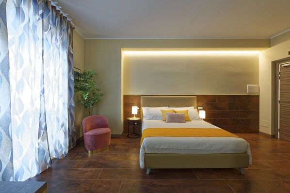 Chambre Prestige double (CAMERA 4 RR) | Minibar, bureau, espace de travail pour ordinateurs portables