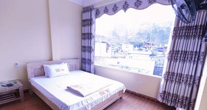 cao nguyên đá , hoa tam giác mạch