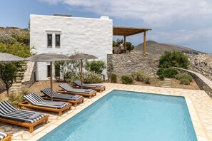4 bedrooms, in-room safe, desk, Internet - Indigo 4 Bedroom Villa Sea View Private Pool (Paros)