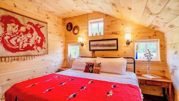 2 habitaciones, escritorio, tabla de planchar con plancha y wifi