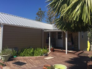 Exterior - Daisy’s Beach Cottage (Port St. Joe)