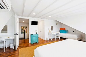 5 عدّة غرف نوم ومكتب ومكواة/لوح كي وسرير سفر