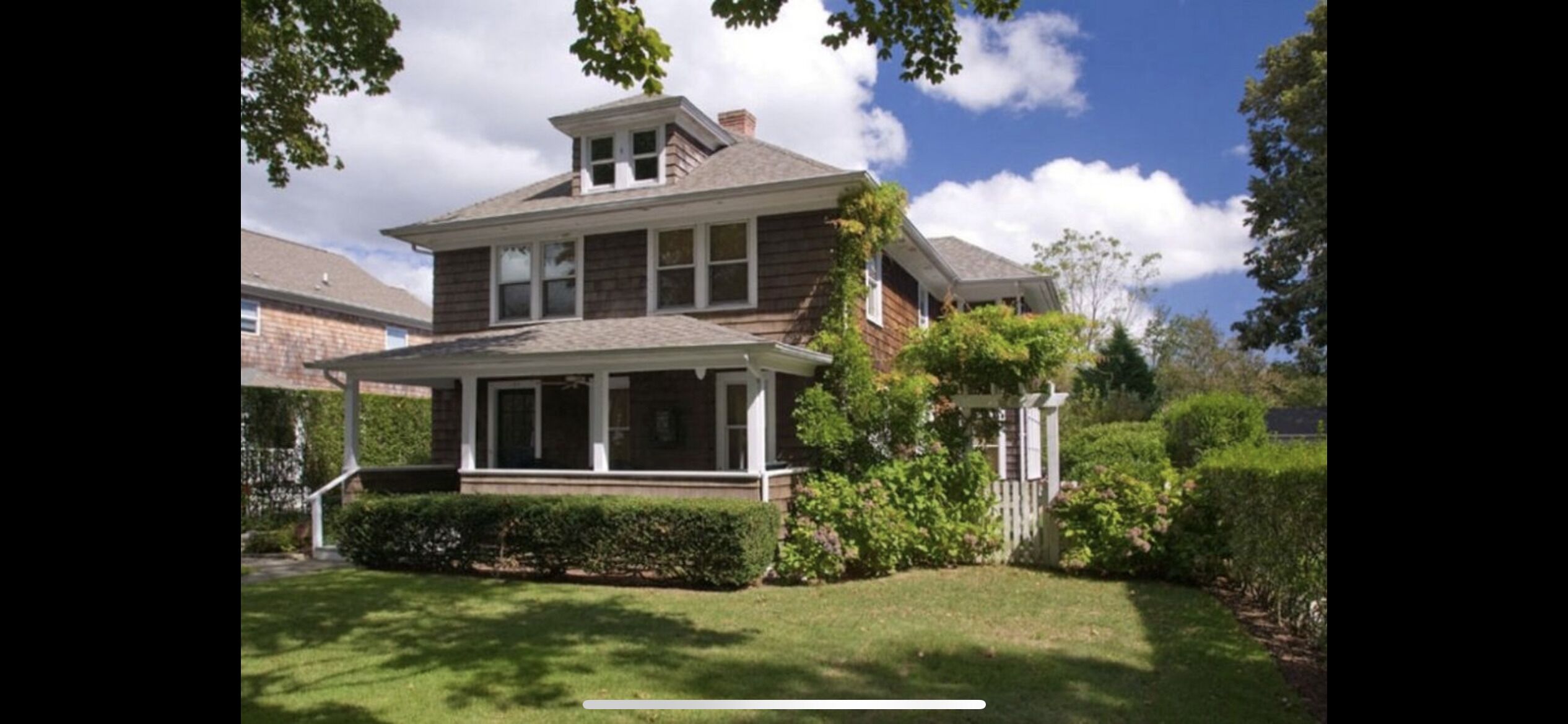 Beautiful home & backyard oasis in Southampton Village-Walk to town/Jitney/beach
