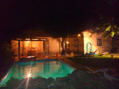 Tranquility and privacy in Rías Baixas Surrounded by trees in a Galician village