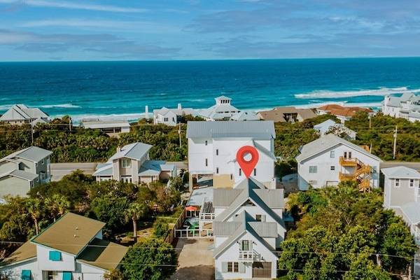 Capturin' Moments-so close to beach access & Gulfview-Great for large families