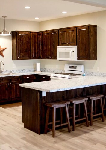 Main Street apt. with theater room near West Yellowstone and the Tetons