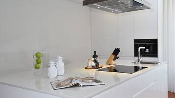 Elite Apartment, City View | Private kitchen | Espresso maker, coffee/tea maker, electric kettle