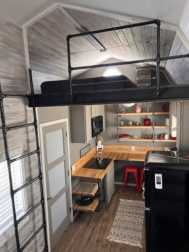 New Tiny home on cattle ranch 80 acres gorgeous view Close to forest McPhee Mesa