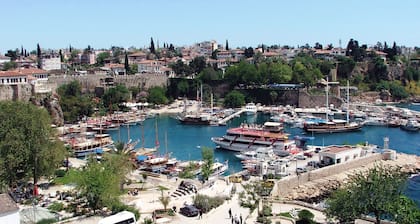 Piyes Otel