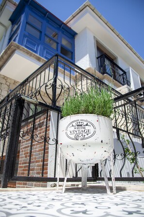 Front of property - Mi Otel Alacati (Cesme)