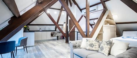 5 slaapkamers, een strijkplank/strijkijzer, wifi, beddengoed