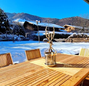 Outdoor dining - Chalet Anna - Beautiful vacation home in the mountains  (Unterwössen)