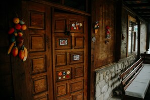 Property entrance - Kuspuni Dag Evi (Camlihemsin)