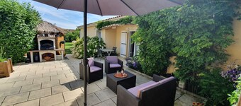 House on wooded grounds near the FUTUROSCOPE