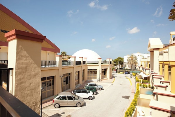 Private gym with competitive prices - Two bedroom apartment, beachfront complex Elviria (Marbella)