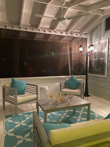 Sunshine Shack at Clearwater Lake (sleeps 6)