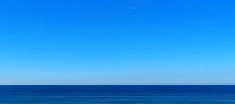 1st line beach apartment