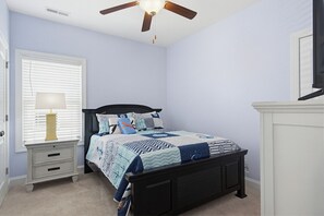 6 bedrooms, desk, travel crib, WiFi -    Luxurious Oceanside w/pool, elevator, 6 BR, steps from the sand and surf  (North Topsail Beach)