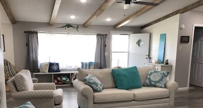 Stay your Way, Hatteras Island family friendly relaxing beach retreat.