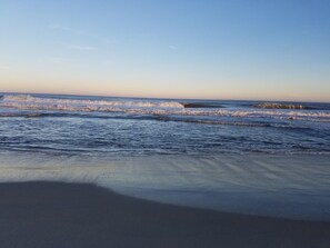Beach nearby - Stay your Way, Hatteras Island family friendly relaxing beach retreat. (Kinnakeet)