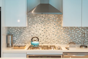 Private kitchen - Waykiri Unit A-13 Luxurious New Apartment, Noord (Noord)