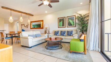 3 habitaciones, escritorio y espacio para trabajar con laptop