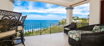 Fifth-Floor Condo with Breathtaking Ocean Views, Stylish Interior & Prime Location Near Flamingo Beach