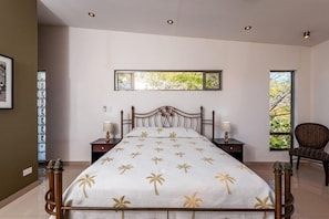 Ferienhaus, 3 Schlafzimmer, Meerblick | 3 Schlafzimmer, Bügeleisen/Bügelbrett, Bettwäsche