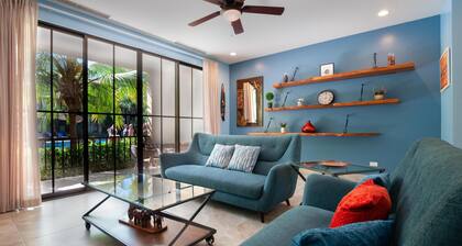 Cozy Condo with Shaded Poolside Patio & Beach Club Access