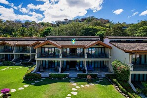 Exterior - Luxury Beachfront Condo w/ High-End Wood Furnishings and Ocean Views in Exclusive Community (Cabo Velas)