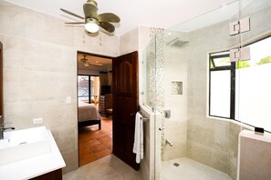Apartment, 3 Schlafzimmer | Badezimmer | Haartrockner, Shampoo