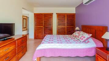 Casa, 3 habitaciones | 3 habitaciones y ropa de cama