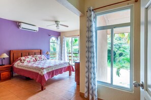 House, 3 Bedrooms | 3 bedrooms, bed sheets - Charming Duplex in Playa Potrero’s Surfside Community, with a Private Pool, Cozy Interior & Walkable Access to the Beach (Tempate)
