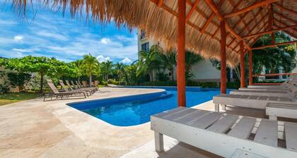 Luxury 4th-floor Suite With Pool and Endless Ocean Views