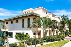 Exterior - Beautiful Condo in Peaceful Cliffside Location with a Private Balcony & Stunning Ocean and Mountain Views (Cabo Velas)